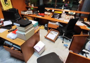 Διάρρηξη στο Δημαρχείο Σαρωνικού