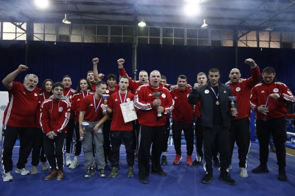 Το σήκωσε ξανά στην πυγμαχία ο πολυνίκης Ολυμπιακός!