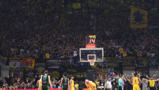 Ανατροπή: Με κόσμο το παιχνίδι της ΑΕΚ με τον Άρη