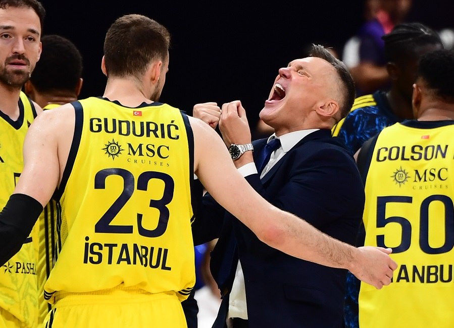 Ξέσπασε για το «βαρύ» πρόγραμμα ο Γιασικεβίτσιους: «Στο αποκορύφωμα της εξάντλησης οι παίκτες»