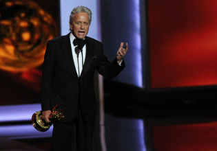 Ο Μάικλ Ντάγκλας και ο Ρομπ Ράινερ συζητούσαν συχνά για τα παιδιά τους που «έδιναν μάχη με τον εθισμό»