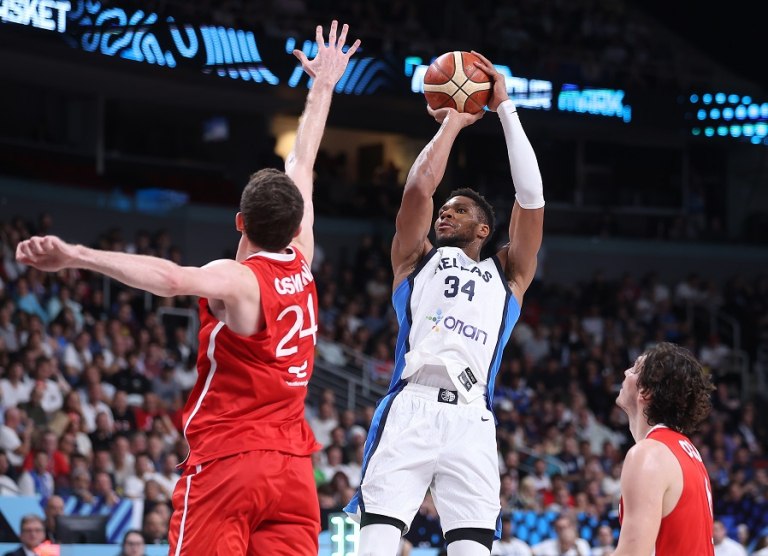 Ο Έργκιν Άταμαν μίλησε σε συνέντευξή του για την αγωνιστική κατάσταση του Παναθηναϊκού αυτή τη στιγμή αλλά και την επιβλητική νίκη που πέτυχε η Τουρκία στον ημιτελικό του Ευρωμπάσκετ με την Ελλάδα.