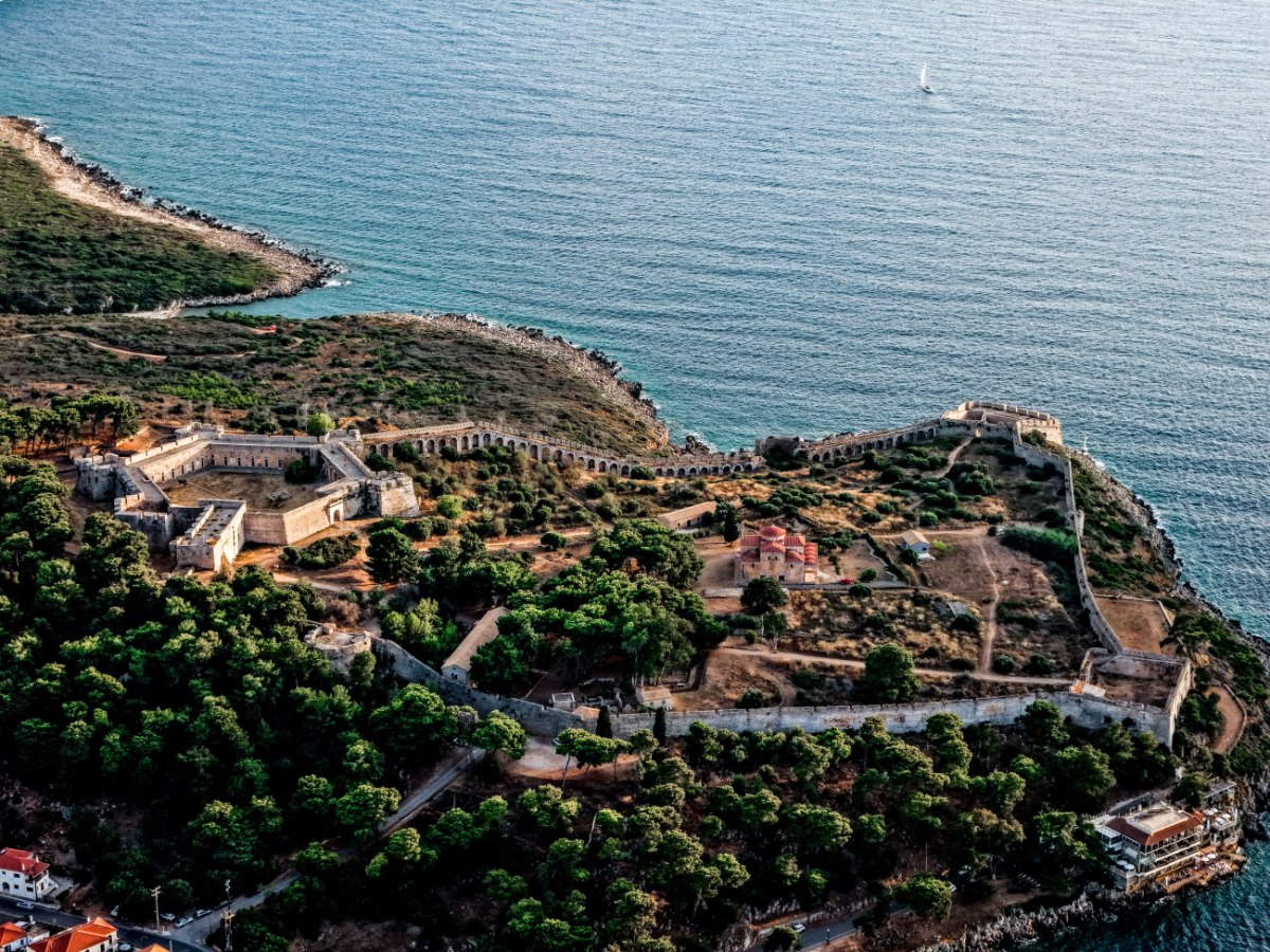 Τα αουτσάιντερ του ελληνικού τουρισμού – Πού κατευθύνονται επενδύσεις 500 εκατ. ευρώ