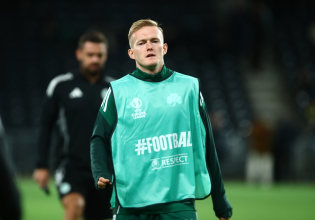 «Δεν σκέφτεται την επιστροφή στην Πολωνία ο Σφιντέρσκι»