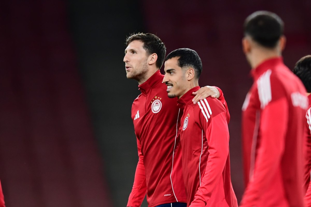 Ο… δάσκαλος Ρέτσος μαθαίνει ελληνικά στον Τσικίνιο σε ένα απολαυστικό βίντεο