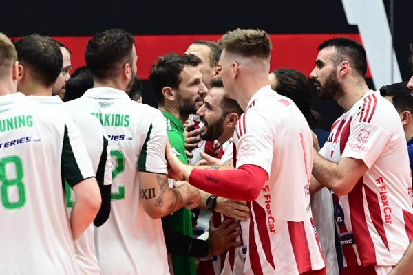 Ολυμπιακός – Παναθηναϊκός: Ντέρμπι για μια θέση στον τελικό του Λιγκ Καπ