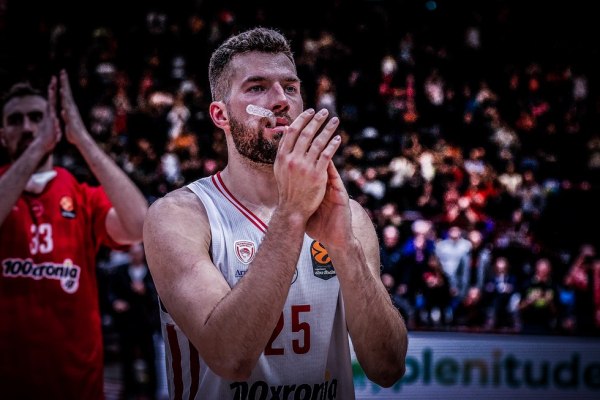 Σενάρια από την Ισπανία για Ρεάλ Μαδρίτης και Πίτερς