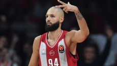 Φουρνιέ: «Θέλω να τελειώσω την καριέρα μου στον Ολυμπιακό» (vid)