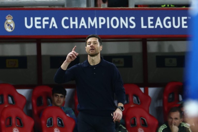 Ρεάλ Μαδρίτης: Ο «πονοκέφαλος» του Τσάμπι Αλόνσο – Έχει… ξεμείνει από αμυντικούς ενόψει Αλαβές (pic)