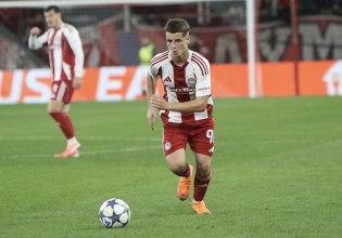 Σπουδαία στιγμή: Ο Μουζακίτης βραβεύεται με το Golden Boy Web 2025