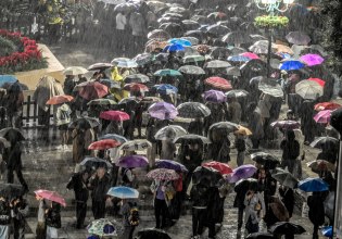 Μεγάλα ύψη βροχής στα δυτικά και στην Αττική παραμονή των Χριστουγέννων – Δεκάδες κλήσεις στην πυροσβεστική
