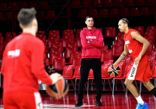 Μπαρτζώκας: «Έχουμε τόσους παίκτες, έχει κουράσει η μεταγραφολογία»