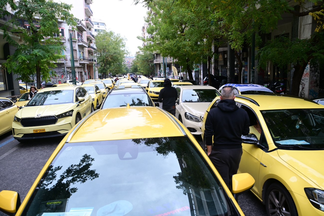 Χωρίς ταξί μέχρι και το Σάββατο τα ξημερώματα