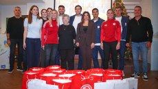 Ολυμπιακός: Επισκέφθηκε τις εγκαταστάσεις του συλλόγου «Φλόγα» (pics)