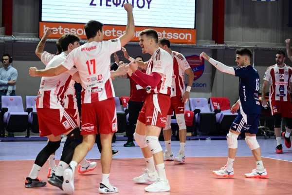 ΠΑΟΚ – Ολυμπιακός 1-3: Πήρε το ντέρμπι και έβαψε «ερυθρόλευκο» το League Cup