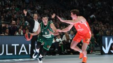 Παναθηναϊκός – Βαλένθια 79-89: Οι «νυχτερίδες» έβαλαν τέλος στο σερί του Τριφυλλιού