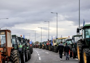 Μπλόκα με χιλιάδες τρακτέρ σε όλη τη χώρα – Κλιμακώνουν οι αγρότες και πιέζουν την κυβέρνηση [Live χάρτης]
