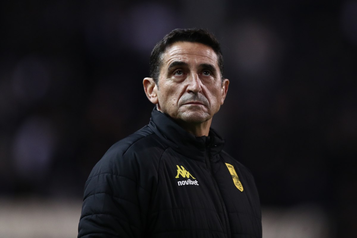 Κλειστά χαρτιά από τον Χιμένεθ ενόψει Ολυμπιακού