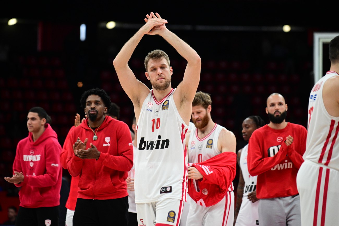 Να επιστρέψει στις νίκες θέλει ο Ολυμπιακός κόντρα στη Μπαρτσελόνα