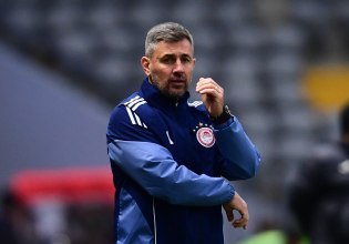 Τι είπε ο Σίμος μετά την ήττα από την Καϊράτ: «Θεωρώ ότι δεν κέρδισε η πιο ποιοτική ομάδα»