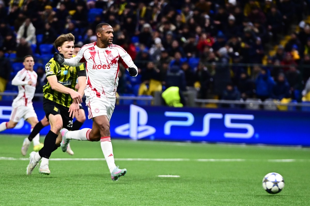 Νέα ευκαιρία του Ελ Κααμπί, νέα επέμβαση του Αναρμπέκοφ (vid)