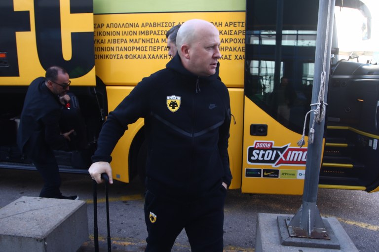 Με Κουτέσα «πέταξε» για την Τουρκία η ΑΕΚ (pics)