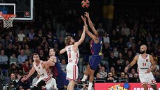 Μπαρτσελόνα – Ολυμπιακός 98-85: Κλάιμπερν και Πάντερ «καθάρισαν» στη Βαρκελώνη