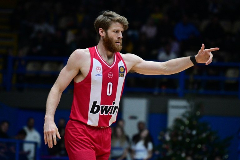 Ο Γουόκαπ παρέδωσε… μαθήματα «floor general» με 16 ασίστ και κανένα λάθος (vids)