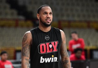 Ο Ολυμπιακός κοντράρεται με τον Κολοσσό στο ΣΕΦ – Ετοιμάζεται για ντεμπούτο ο Μόντε Μόρις