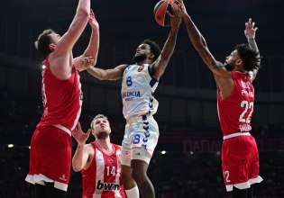 Ολυμπιακός: Το τρίλεπτο «μπλακ άουτ» και το 15-0 της Βαλένθια (vids)