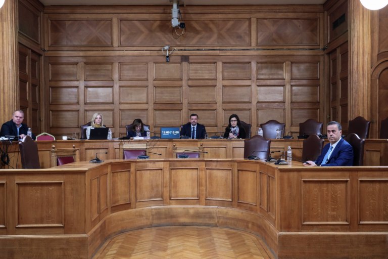 Άγνοια επικαλέστηκαν (και) Παπασταύρου – Μπρατάκος στην Εξεταστική – Τι είπαν για Σημανδράκο και Αυγενάκη