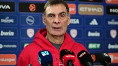 Μπαρτζώκας: «Πρέπει να διαχειριστούμε τα συναισθήματά μας, για αυτό χάσαμε το ματς με την Βαλένθια»