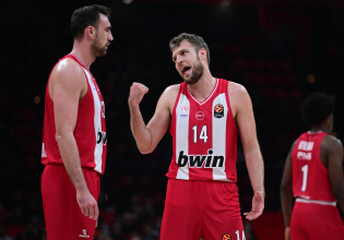 Βεζένκοφ: «Χαρούμενοι για τη νίκη, αλλά πρέπει να βελτιωθούμε»