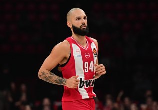 Φουρνιέ: «Όταν παίζεις σκ@@ά, δέχεσαι κριτική»