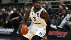 ΠΑΟΚ – Πανιώνιος 106-88: Εύκολη νίκη για τον Δικέφαλο στο ντεμπούτο του Μπέβερλι