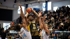 Μύκονος Betsson – ΑΕΚ 76-77: Πολύ δύσκολα πήρε το «διπλό» η Ένωση