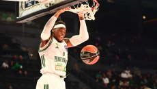 Παναθηναϊκός – Ηρακλής 97-82: Επέστρεψε… αγριεμένος ο Χολμς