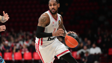 Τι έκανε ο Μόντε Μόρις στην πρώτη του εμφάνιση με τον Ολυμπιακό (vids)