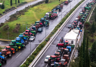 Νέα Αριστερά: Ο Μητσοτάκης απειλεί τους αγρότες κρατώντας ομήρους τους εκδρομείς