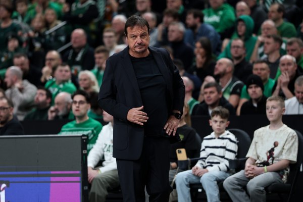 Αταμάν: «Εντυπωσιακή νίκη – Απίθανο παιχνίδι από τον Οσμάν»