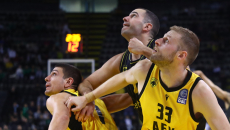 Η ΑΕΚ πήρε το ντέρμπι με τον Άρη Betsson (82-76), «διπλό» στη Ρόδο για τη Μύκονο Betsson (97-83)