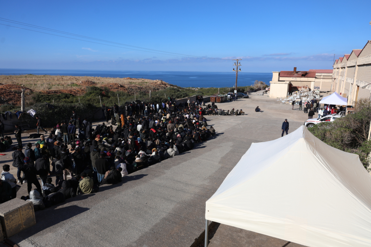 Κρήτη: Νέα διάσωση 108 μεταναστών νότια της Γαύδου – Πάνω από 800 άνθρωποι στο κέντρο της Αγυιάς