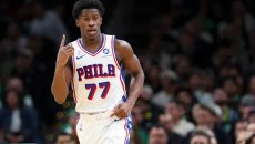 Buzzer beater από τον Έντζκομπ και… τέζα οι Γκρίζλις (136-139) – Μεγάλη νίκη για τους Σέλτικς (119-129, vids)