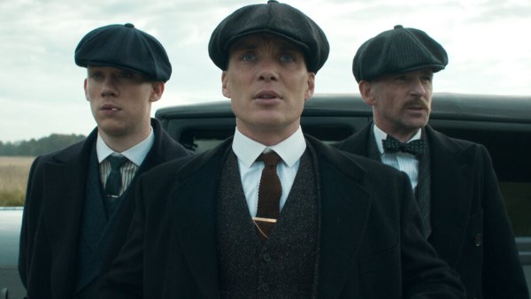 Ο Κίλιαν Μέρφι και οι σκληροτράχηλοι «Peaky Blinders» από το Μπέρμινχαμ επιστρέφουν στις οθόνες μας