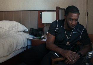 «Diddy: The Reckoning»: Στο τρέιλερ της σειράς, ο Sean Combs αναζητά άτομα που γνωρίζουν από βρωμοδουλειές
