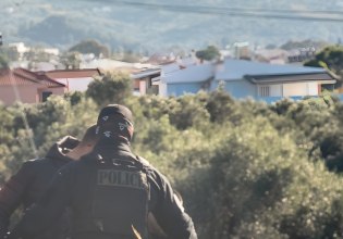 Αγρότες: Ένταση στη Θεσσαλονίκη – Αστυνομικοί πήγαν να ταυτοποιήσουν παραγωγό την ώρα που όργωνε, στο νοσοκομείο αγρότης [βίντεο]