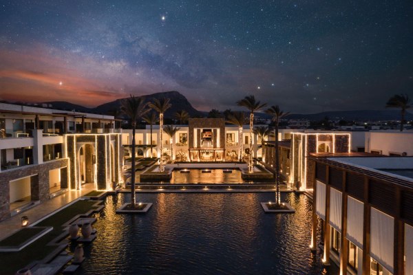 Χριστούγεννα στο Amirandes: Μια χειμερινή ιστορία στην καρδιά της κρητικής φιλοξενίας