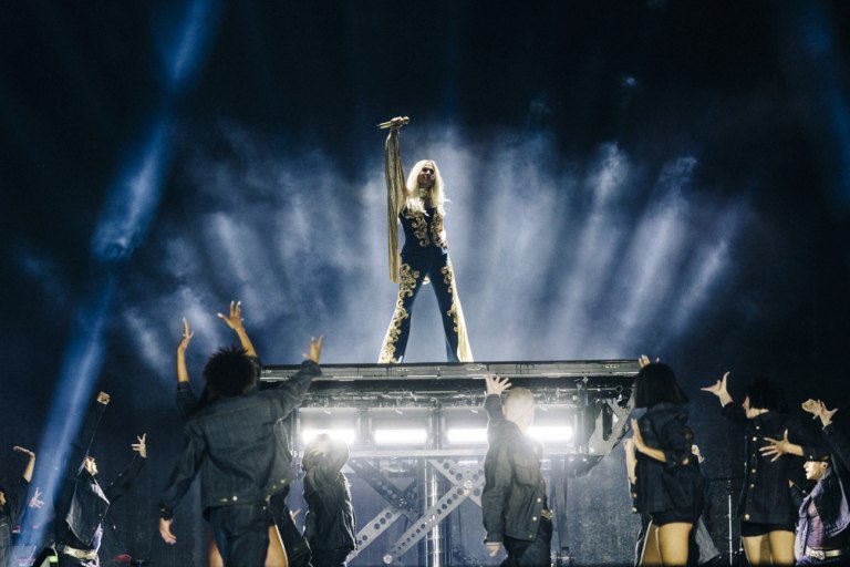 Η τελευταία μεγάλη συναυλία της Άννας Βίσση στο Καλλιμάρμαρο έρχεται αποκλειστικά στο MEGA