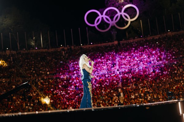 Άννα Βίσση: Η μεγάλη συναυλία στο Καλλιμάρμαρο έρχεται απόψε αποκλειστικά στο MEGA