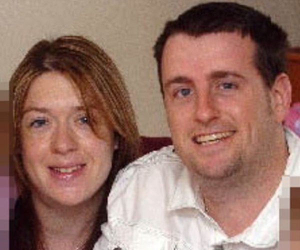 Βρετανία: 49χρονος κατηγορείται ότι νάρκωνε και βίαζε επί 13 χρόνια την πρώην σύζυγό του μαζί με πέντε άντρες